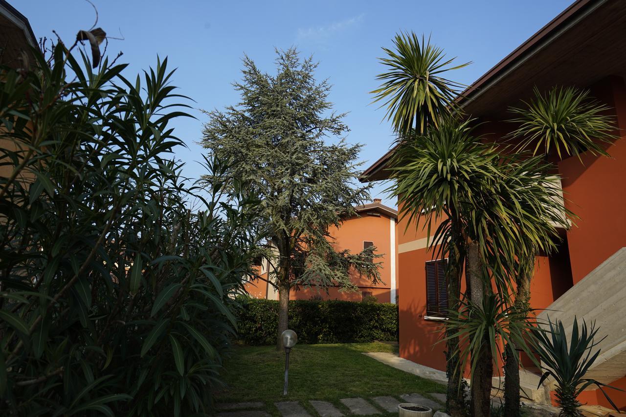 La Casa Di Rivo Hotel Desenzano del Garda Ngoại thất bức ảnh