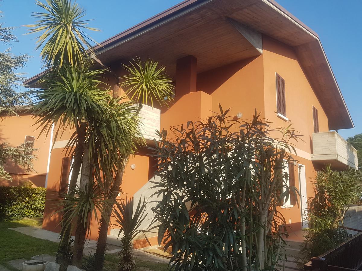 La Casa Di Rivo Hotel Desenzano del Garda Ngoại thất bức ảnh