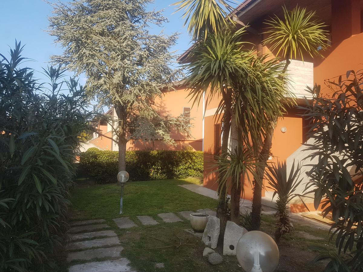 La Casa Di Rivo Hotel Desenzano del Garda Ngoại thất bức ảnh